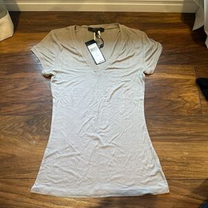 BCBGMaxAzria Taupe V-Neck Short Sleeve Top